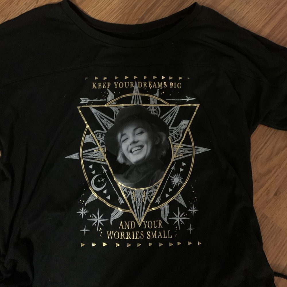 Size XLarge Marilyn Monroe shirt long sleeve